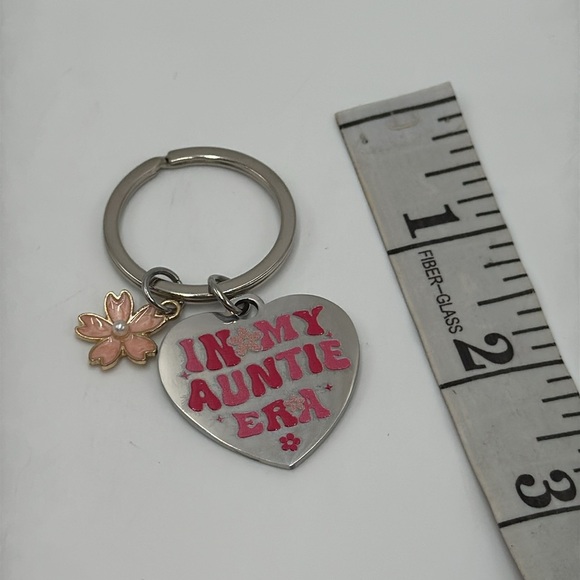 Brand new In My Auntie Era Keychain Heart Charm with Flower Detail - Picture 2 of 5
